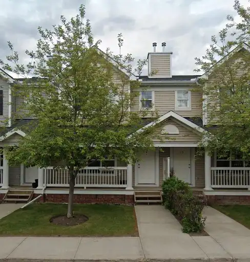 Cozy 4 bedroom townhome | 9 Country Village Gate Northeast, Calgary | 3024146