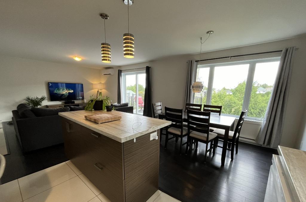 Grand 4½, Otterburn Park, Garage, 1 novembre 2025 | 3002038