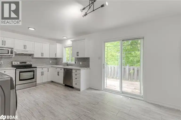 32 54TH STREET SOUTH Unit# Upper | 32 54TH STREET SOUTH Unit# Upper, Wasaga Beach | 3028679