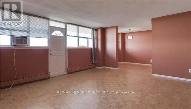 606 - 215 GLENRIDGE AVENUE | 606 - 215 GLENRIDGE AVENUE, St. Catharines | 3008002