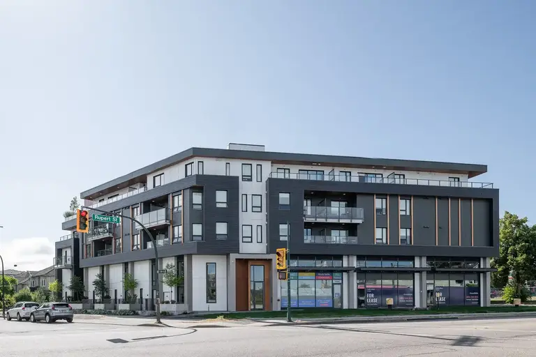Nell's Place | 4502 Rupert St, Vancouver | 3003473
