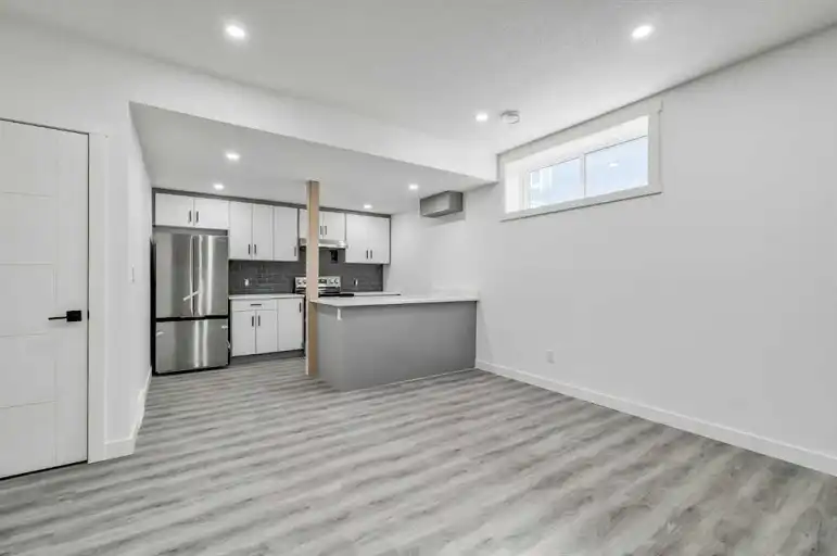 Brand new 2 Bedroom Basement with seperate entry and lake access | 36 Magnolia Crescent Southeast, Calgary | 3003599