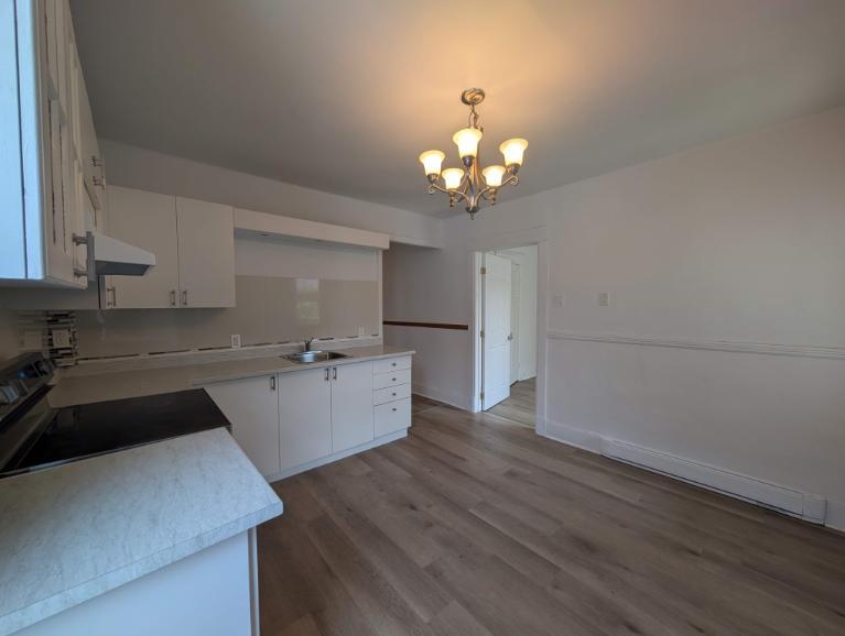 3 CH - 1 SDB - Montréal - $1,895 /mo | 3003670