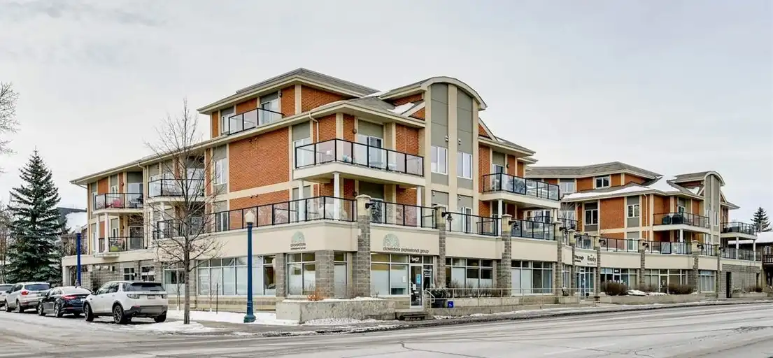 •• Gorgeous + Chic •• Downtown River Valley Penthouse  Style Executive Condo  •• Fully Furnished •• | 9750 94 Street NW, Edmonton | 3003912