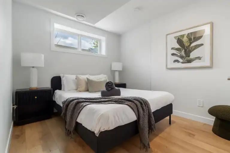 "Amore" Stylish 1 bdrm lower suite! | 16812 31 Avenue Southwest, Edmonton | 3025558