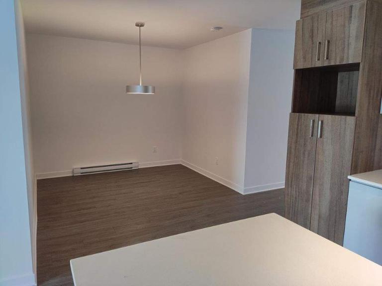 2 CH - 1 SDB - Laval - $2,250 /mo | 3003953