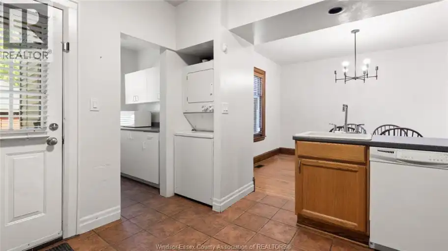 351 MOY AVENUE | 351 MOY AVENUE, Windsor | 3008152