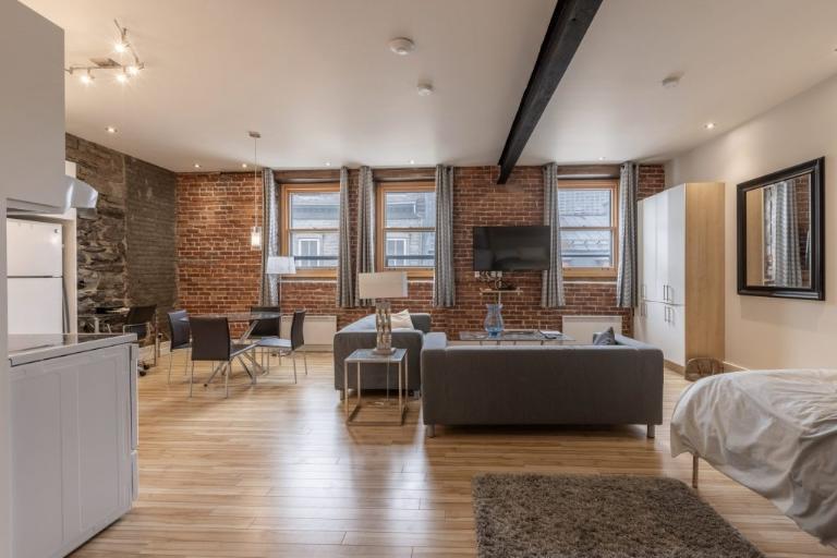 Loft entièrement meublé à louer Vieux-Québec août 2025 | 3030834