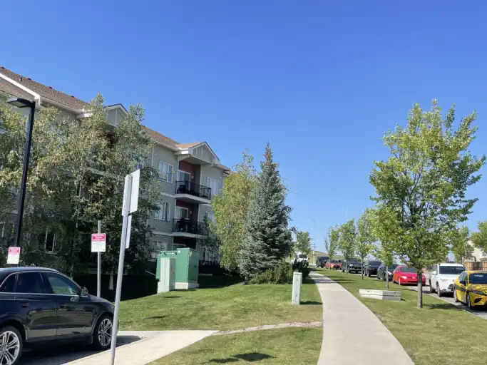 Cozy 2-bedroom family room | 1310 - 1540 Sherwood Boulevard Northwest, Calgary | 3032460