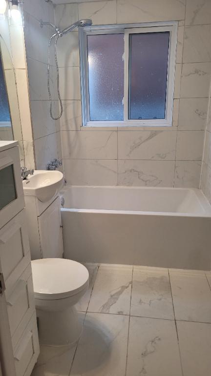 5 1/2 Demi sous-sol à Longueuil (arrondissement vieux-Longueuil) rénové | 3030854
