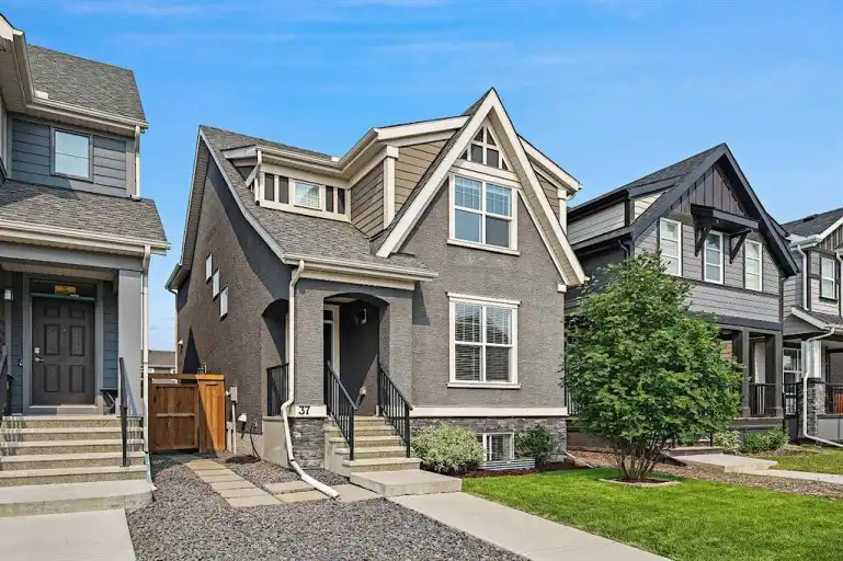 3 Bedrooms Main Floor with Office/Den | 37 Masters Street Southeast, Calgary | 3010731