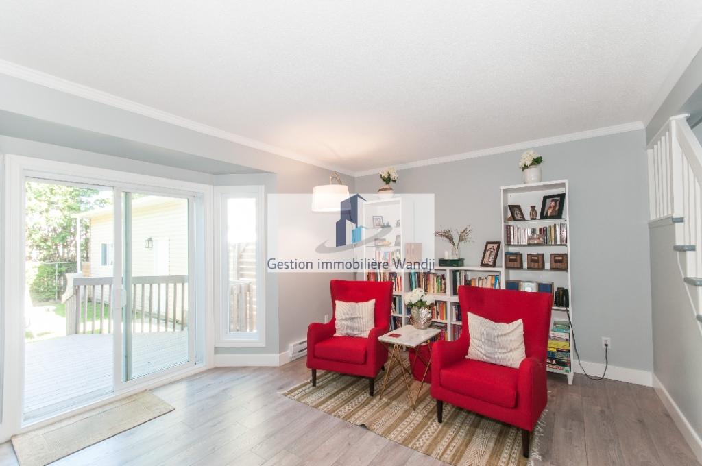 Maison semi-détachée avec garage à Aylmer | 3009155