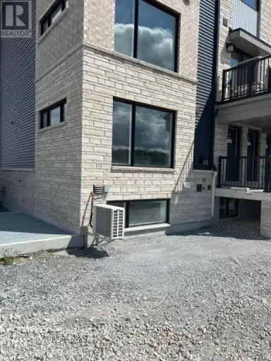 717 ARCADIAN PRIVATE | 717 ARCADIAN PRIVATE, Ottawa | 3009281