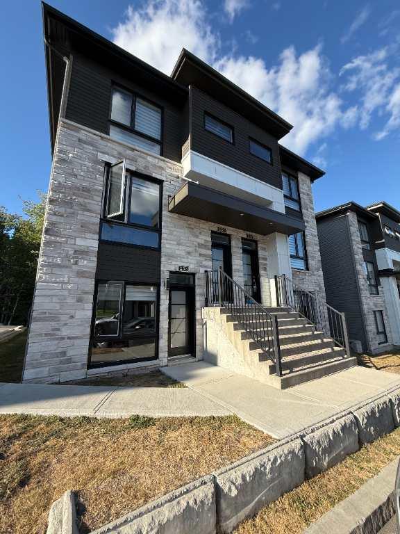 *Condo haut de gamme à St-Jérôme 5 1/2* | 3010486