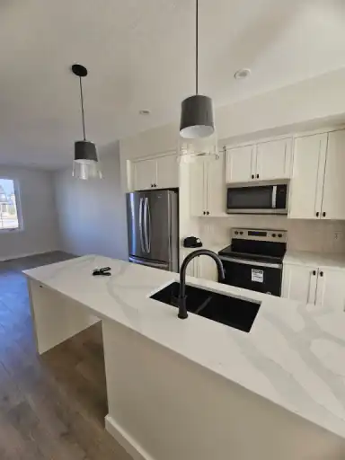 Brand New 3 Bedroom Townhouse in Rangeview. Dog Friendly! | Calgary | 3012230