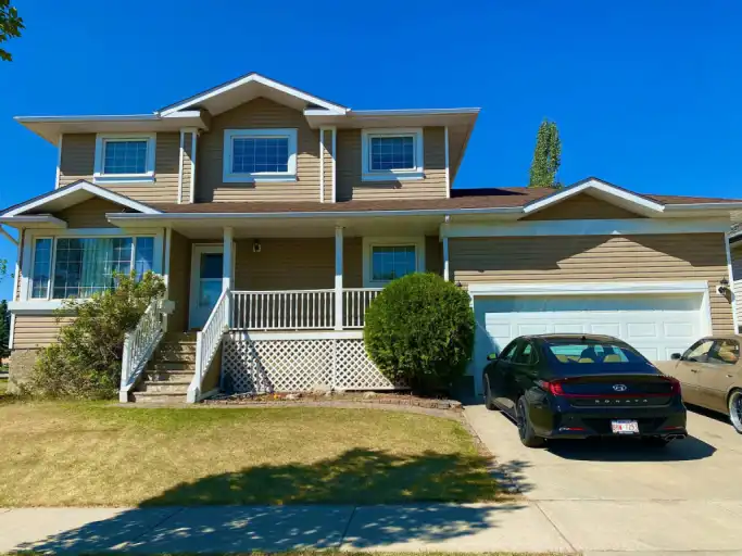 Large High River house for rent immediately | High River | 3012254