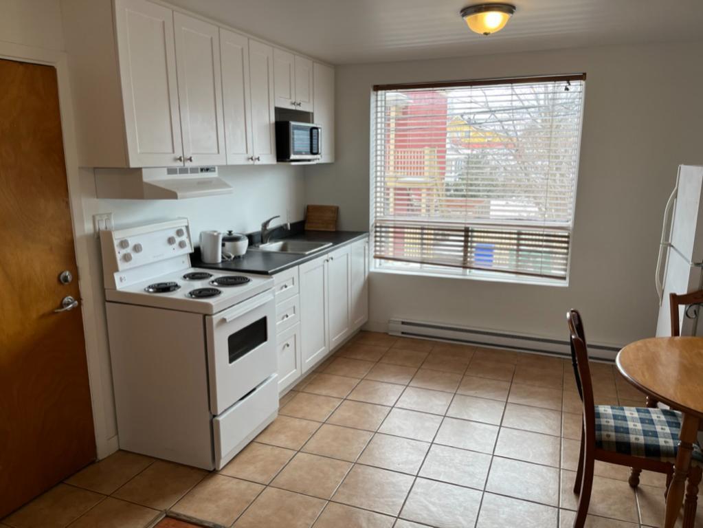 St-Césaire 3 1/2, wifi, stationnement et eau chaude inclus | 3013525
