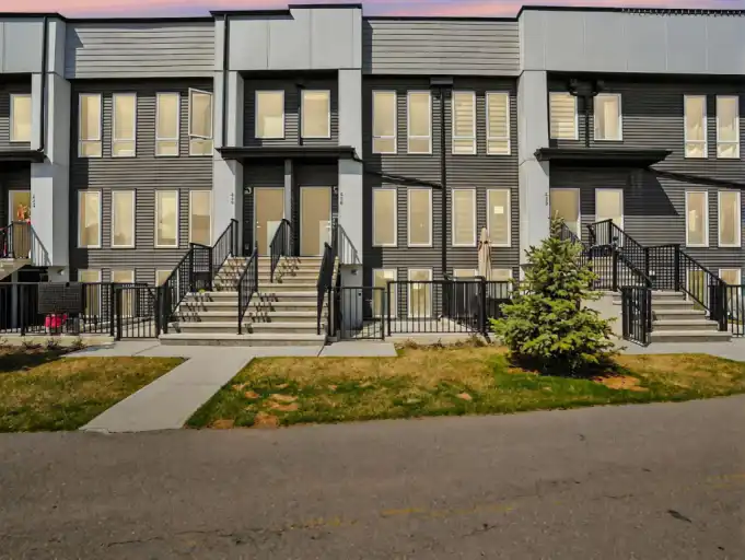 Beautiful cozy condo | Calgary | 3013761