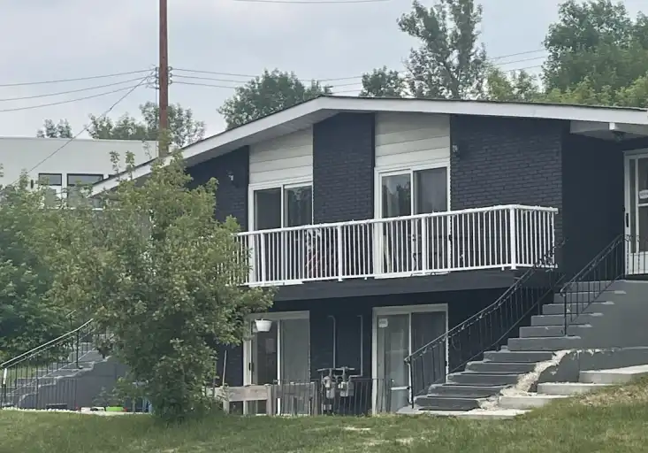 2 Bedroom  lower level walkout apartment in the heart of Bridgeland | Lower - 918 5 Ave NE, Calgary | 3013765