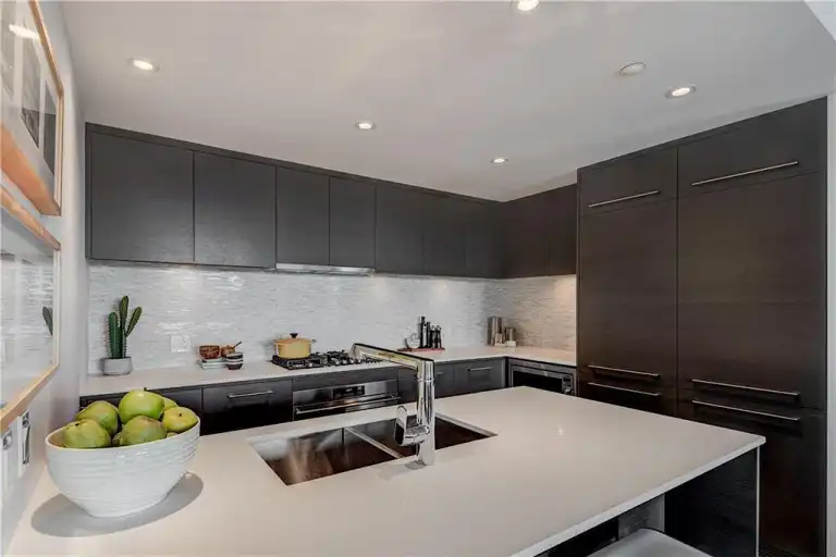 2 BEDROOM WITH VIEWS Of BOW RIVER | 1025 5th Avenue Southwest, Calgary | 3013768