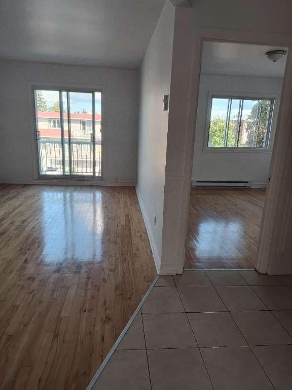 4 1/2 St. Leonard Viau/Lavoisier $1500 | 3014085