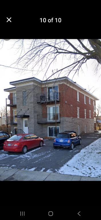 4 1/2 Chomedey 2e etage Stationnement disponible | 3014088
