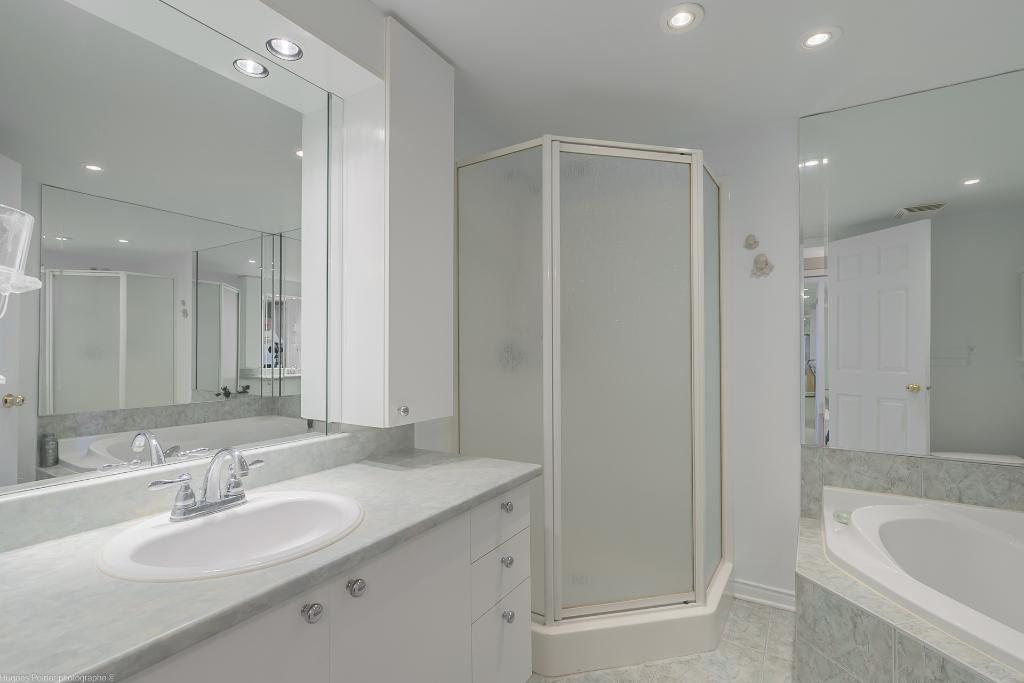 3 1/2 Condo with indoor parking for Rent - Villa Latella , Anjou | 3014272