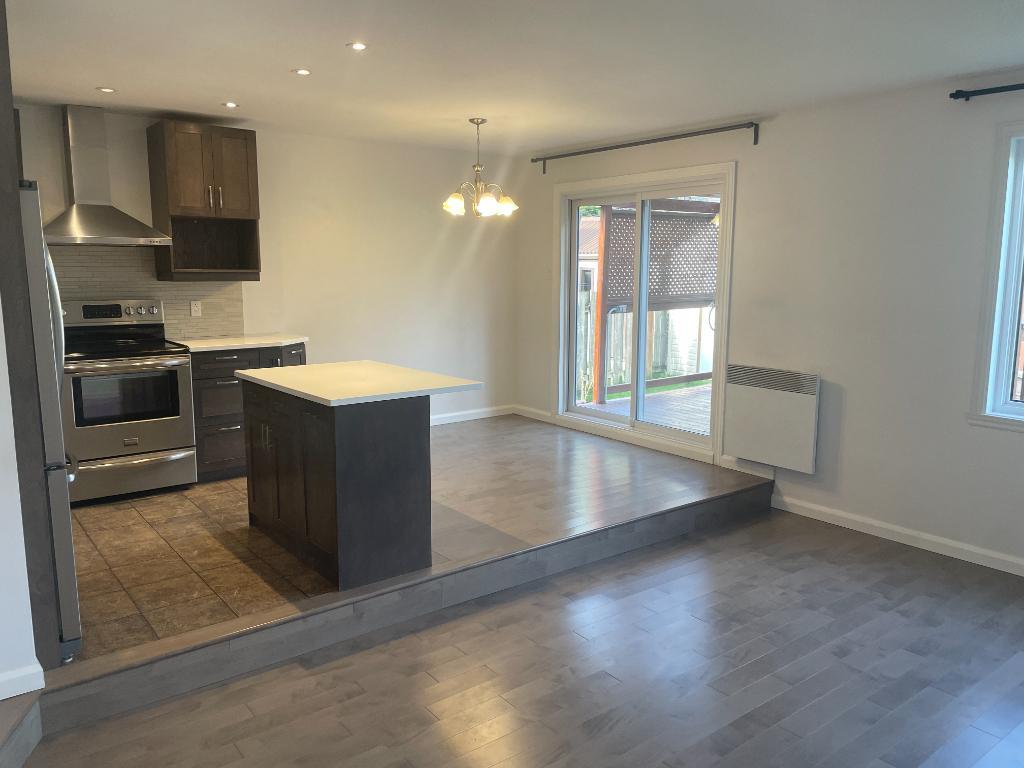 Maison à louer Ste-Rose, Laval | 3014465