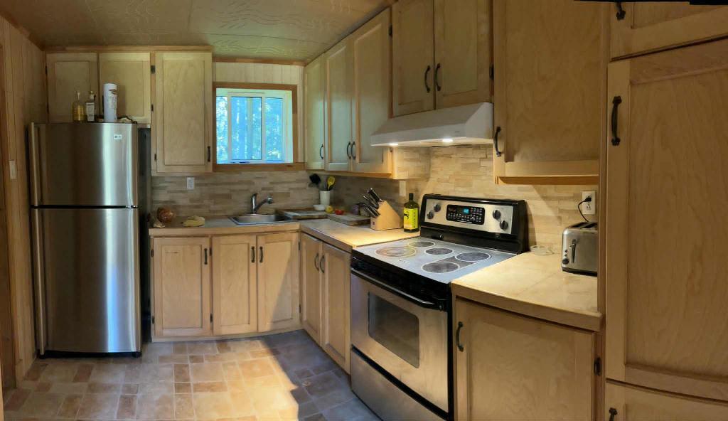 Chalet 4 saisons à louer à St-René de Matane du 1er Octobre au 31 mai 2026. | 3014468