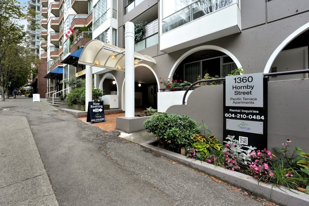 Pacific Terrace Apartments | 3029992