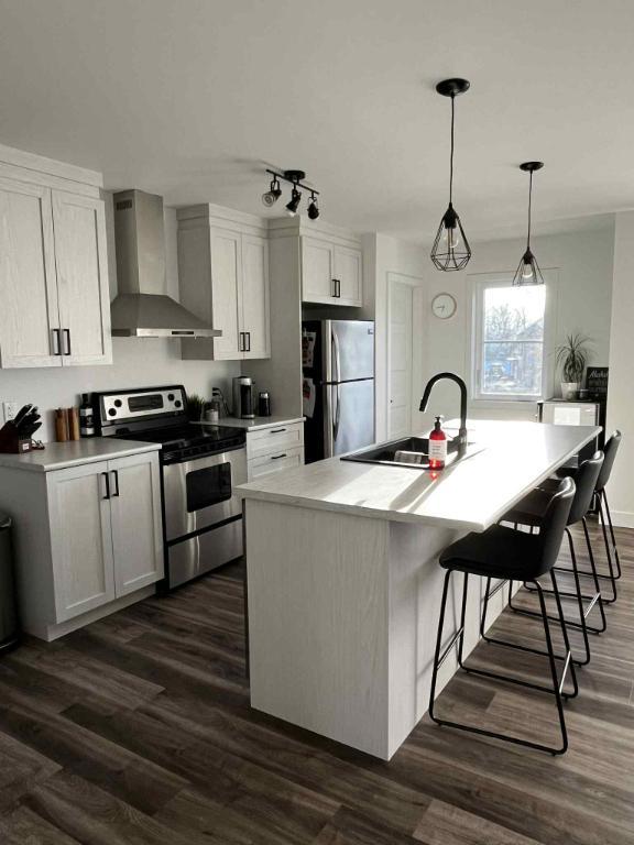 4 1/2 avec garage à Saint-Ambroise-de-Kidlare | 3015641