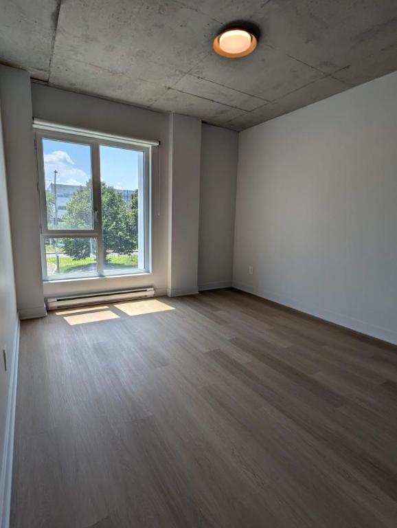 2 CH - 1 SDB - Montreal - $2,240 /mo | 3016445
