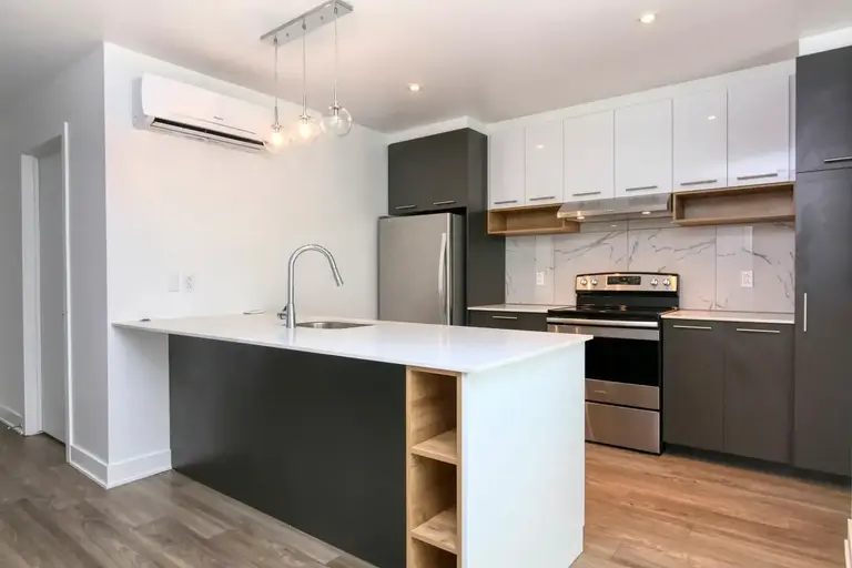 9675 Papineau | 9675 Av. Papineau, Montreal | 3017347