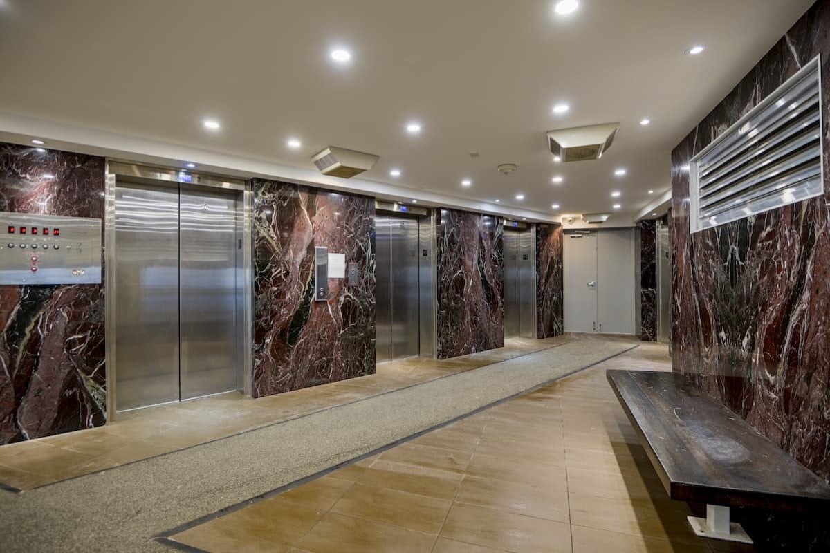 San Romanoway Apartments | 3017401