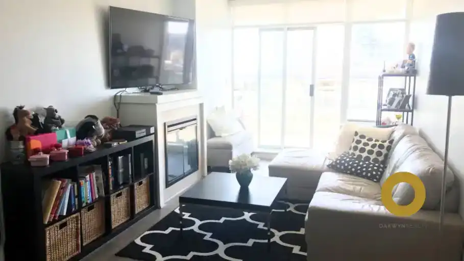 Modern 2 Bed 2 Bath in New West - 37th/F, Steps to Skytrain! | 888 Carnarvon Street, New Westminster | 3017626