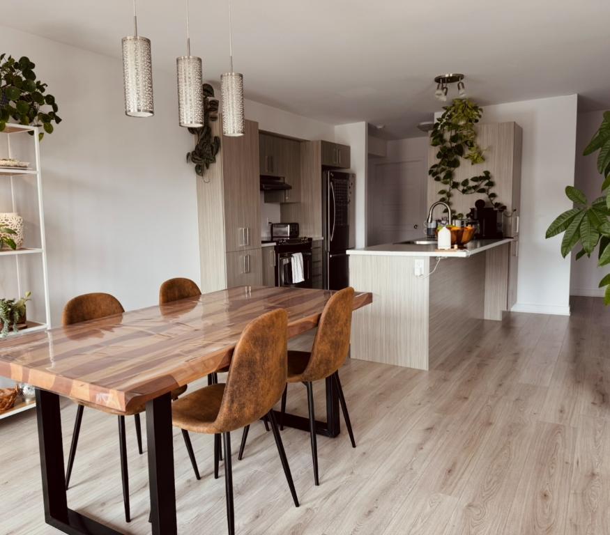 Logement 4 1/2 + bureau - Janvier 2026 | 3017774