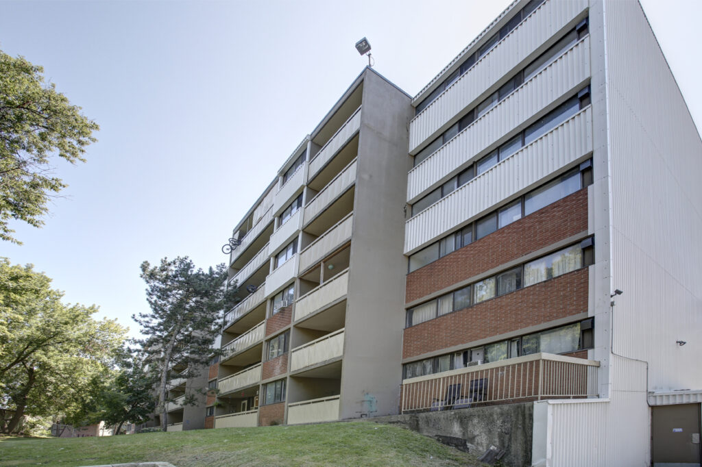 The Laurentian | 3017839