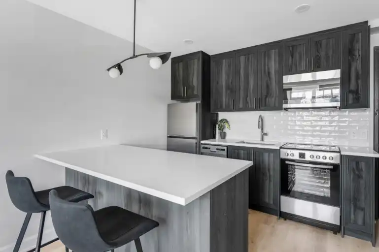 658 Somerset Street West | 658 Somerset Street West, Ottawa | 3017919