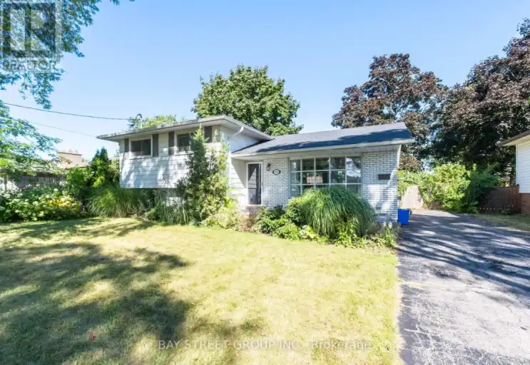 MAIN LEVEL - 15 OLD OXFORD ROAD | MAIN LEVEL - 15 OLD OXFORD ROAD, St. Catharines | 3029046