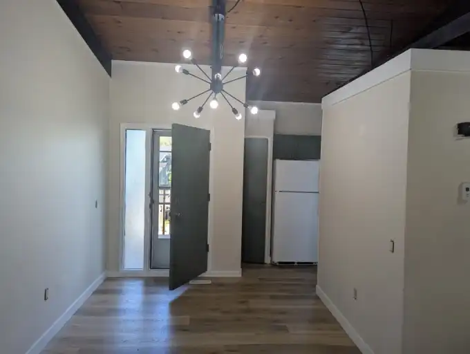 Charming 2 bedroom Duplex | 11012 5 Street Southwest, Calgary | 3018307
