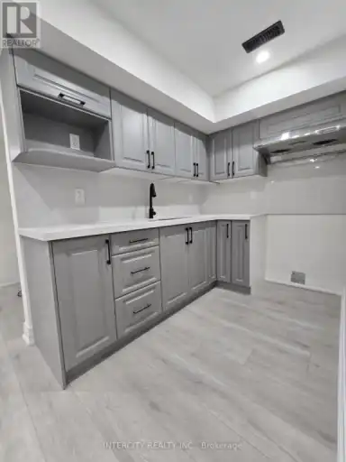 181 FORESTWALK STREET | 181 FORESTWALK STREET, Kitchener | 3029128
