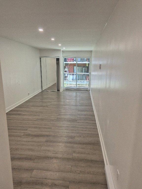 2 1/ 2 style studio à louer. | 3019394