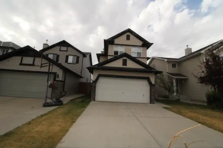 27 Saddlebrook Way NE | 27 Saddlebrook Way Northeast, Calgary | 3034273