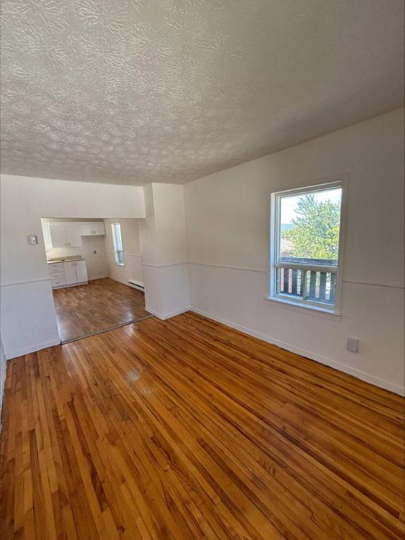 2 CH - 1 SDB - Windsor - $975 /mo | 3020132