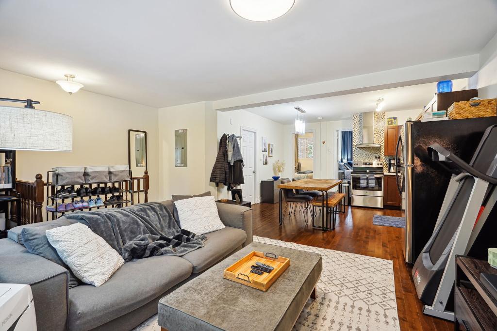 Condo lumineux avec grande terrasse de 4½ pièces à louer Saint Henri | 3020142