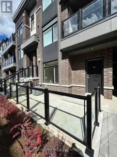 906 - 1695 DERSAN STREET | 906 - 1695 DERSAN STREET, Pickering | 3045074