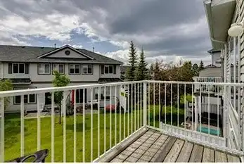 3 bedroom, 3.5 baths Townhouse with walkout basement  near LRT | Calgary | 3020378