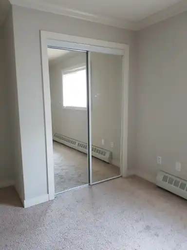 1 BEDROOM CONDO ALONG WHYTE AVENUE - MATURED PROFESSIONAL BUILDING. | 9640 82 Avenue Northwest, Edmonton | 3020388