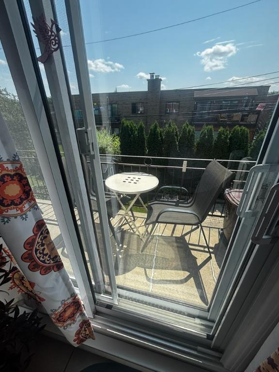 Magnifique 4,5 Ahuntsic Montreal 1er octobre | 3020890