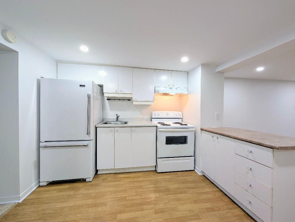** Spacious Studio with Outdoor Space - The Village/Downtown, Metro Papineau ** | 3021672